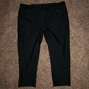 X-Large Nike Dri-Fit Compression Capri Pant